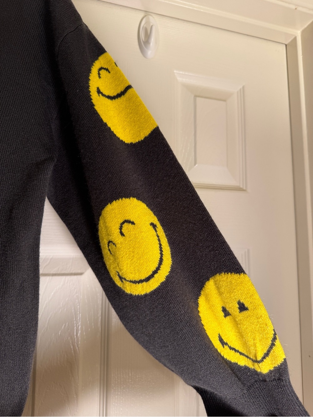 H&M Girls Black Sweater with Yellow Smiley Face Pattern - Picture 6 of 7